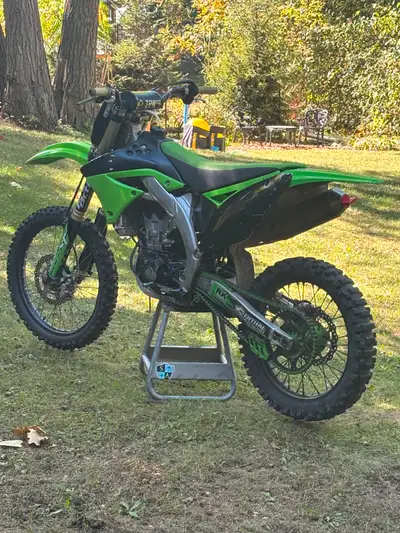 Hey selling 2011 kx450 runs and drives great don’t use anymore has 72 hr starts second kicked every...