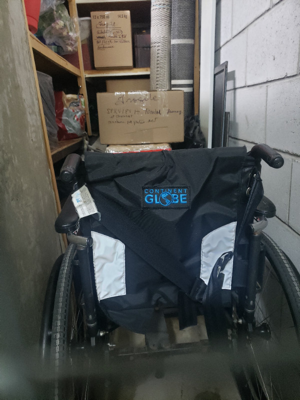 Wheelchair Medical Supplies URGENT dans Santé et besoins spéciaux  à Ville de Montréal - Image 4