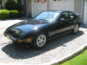 1988 Porsche 924 sports model