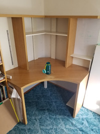 Corner shelf/desk unit. Free!