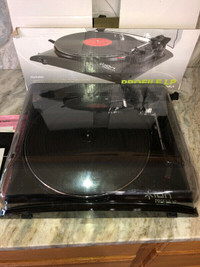 ION Audio Profile LP Vinyl Conversion Turntable Convert CD Digit