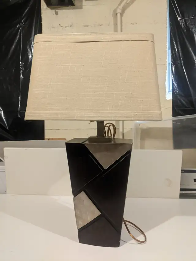 Set of table lamps for sale in Indoor Lighting & Fans in City of Montréal - Image 2