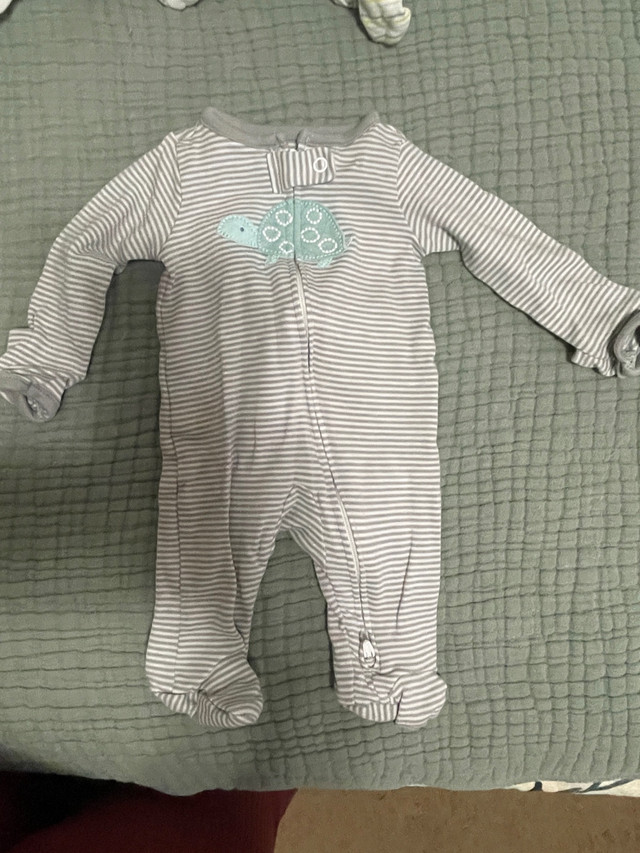 4 newborn footed sleepers  in Clothing - 0-3 Months in Saskatoon - Image 2