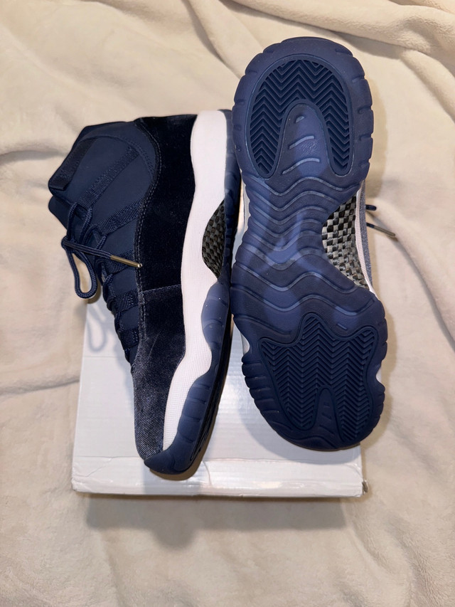 Jordan 11 Wmns “Midnight Navy Velvet - BNIB in Women's - Shoes in Hamilton - Image 4