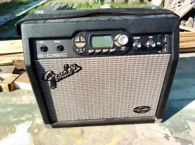 Fender Guitar amp: Fender G-DEC (PR-520), View more