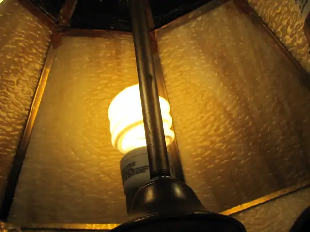 STAINED GLASS LAMP in Couches & Futons in Norfolk County - Image 3