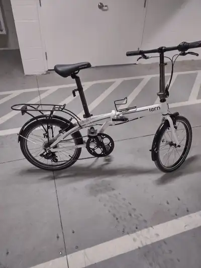 Vélo pliant de marque TERN model C7 , dérailleur Shimano tourney avec gripshift 7 vitesses très perf...