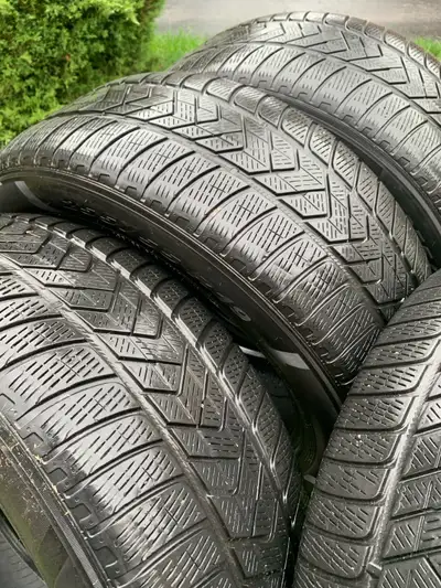 set of 4 Pirelli Scorpion winter tires available for pick up. No issues no damage can go on the road...
