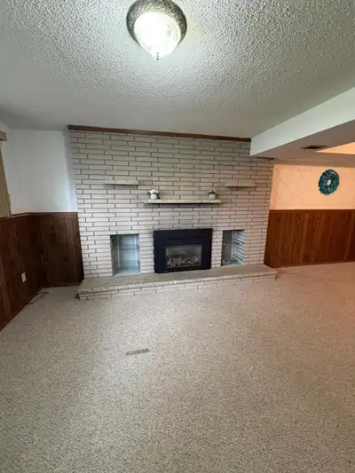 Basement Unit for Rent! $1700.00 ALL INCLUSIVE!! Executive 2BR 1BATH Basement Unit – Kalar Rd / QEW...