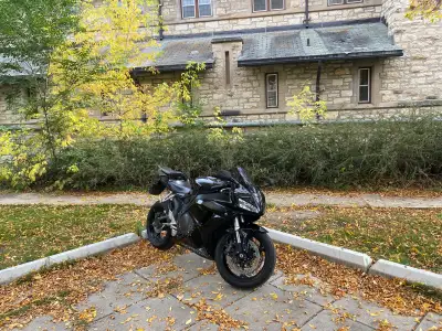 22000 kms Needs nothing New fairings Consider trades for a softtail deluxe