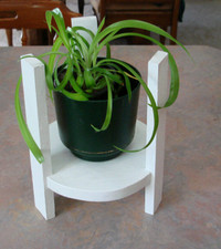 White Plant Stand for 6 inch pot, wood
