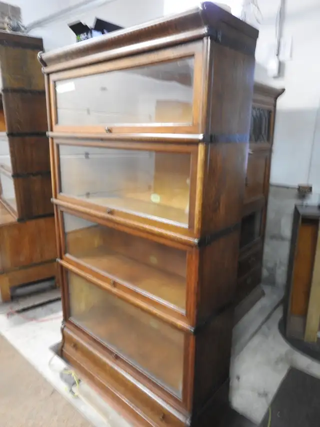 4 tier sectional antique barrister bookcase with drawer in Bookcases & Shelving Units in Hamilton - Image 6