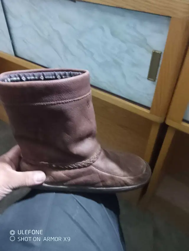 Manitoulin boots in Women's - Shoes in Grande Prairie - Image 2