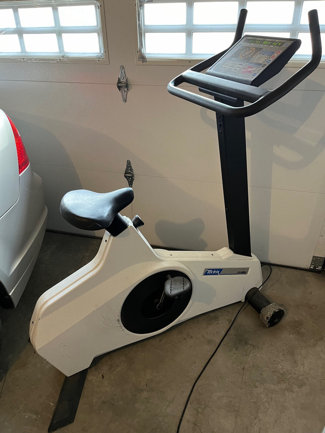 Exercise equipment  in Other in Kamloops