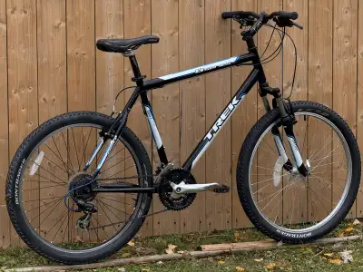 Mountainbike Trek 8 Series In excellent shape XL frame, View more