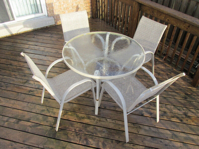 PATIO DINNING SET in Patio & Garden Furniture in Hamilton - Image 4