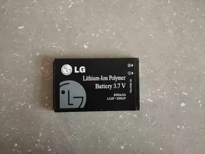 LG LGIP-330GP Lithium-Ion Polymer Battery (3.7V, 800mAh), View more