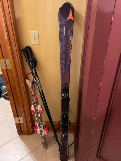 Downhill Skiis, View more