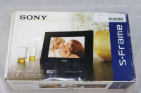 Sony DPF-A72 7-Inch Digital Photo Frame (#38669-1)
