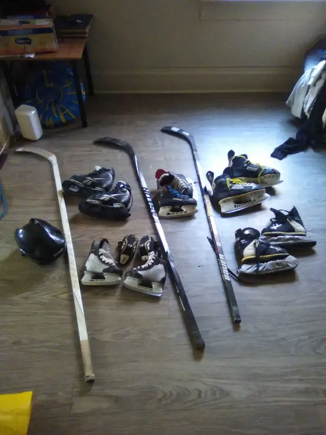 adult /toddler hockey sticks and hockey sticks  in Hockey in Winnipeg - Image 2