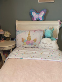 Twin sleigh trundle bed, dresser and nightstand 