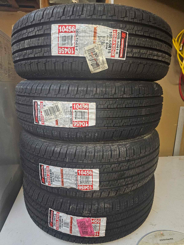 195 65r15 tires Motomaster Hydra in Tires & Rims in Vernon
