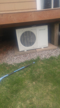 Used 12000 heat pump with lines,head,compressor 250obo