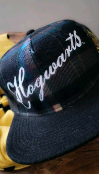 Harry Potter HP Crest Hogwarts Hat Cap Snapback