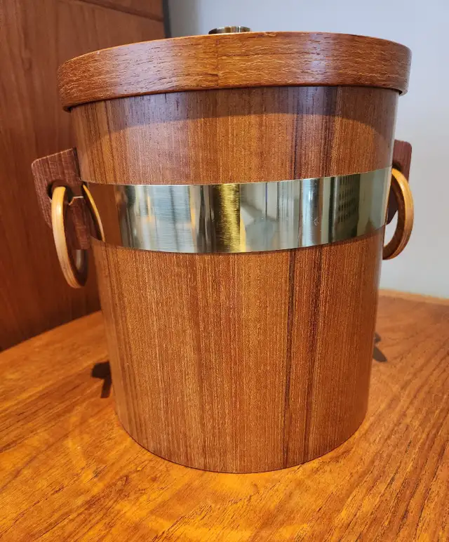 Teak Ice Bucket Denmark 1960s in Other in Ottawa - Image 9