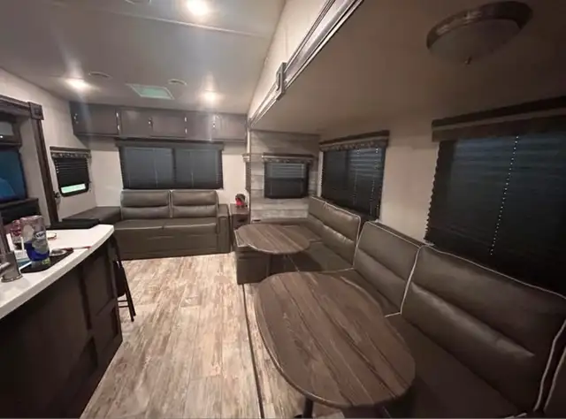 2022 StarCraft Telliride 5th wheel in Travel Trailers & Campers in Bedford - Image 7