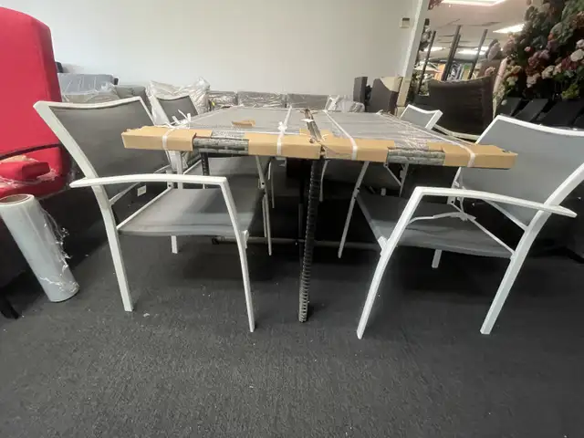 5 PC Outdoor patio furniture set on sale  in Patio & Garden Furniture in Markham / York Region - Image 3