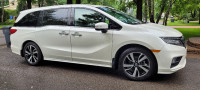 2019 Honda Odyssey Touring + Garantie 7 ans/160KM + Pneus neuf