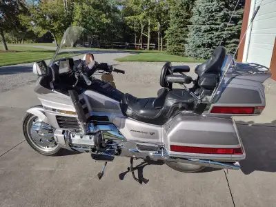 $3,900.00 Firm ** WILL INCLUDE FULL TANK OF GAS & GOLDWING COVER !" UPDATED INFO AS OF MAY 2026 ** N...