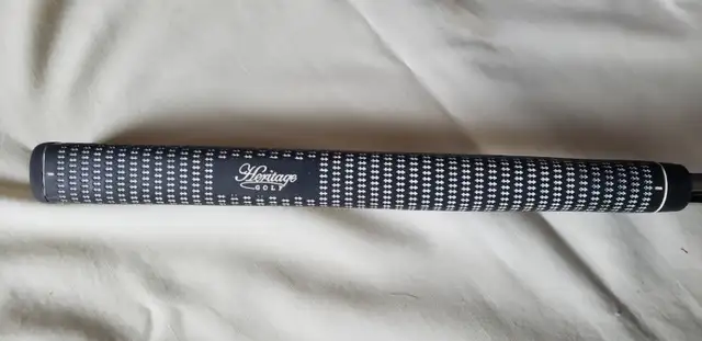 Heritage Golf Putter in Golf in Ottawa - Image 3