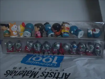 2 new sets of Japanese cartoon character figurines    6371-78, View more
