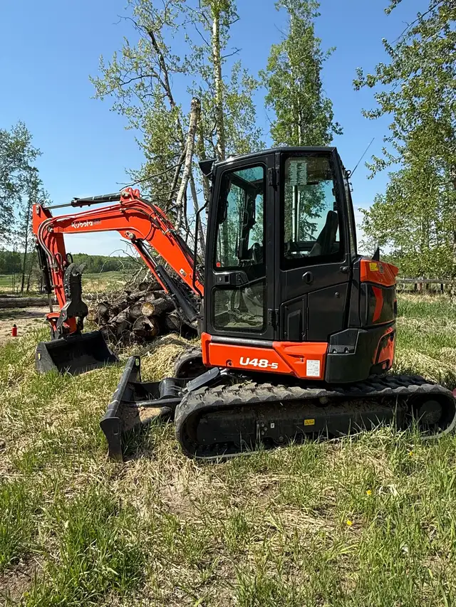Mini Excavator in Heavy Equipment in St. Albert - Image 4