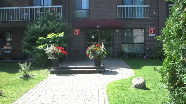 3-bedroom, 2-bathroom apartment (All Utilities Included!)