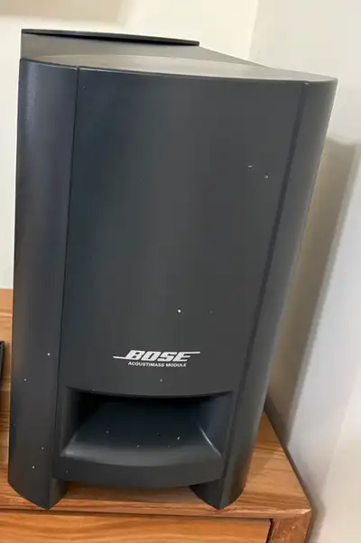 Bose Acousrimass module subwoofer 2 Bose line Mate speakers Remote CineMate interface cable