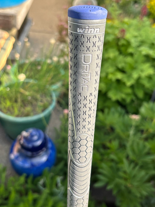 Titleist 975 pro trajectory 3 wood in Golf in Calgary - Image 2