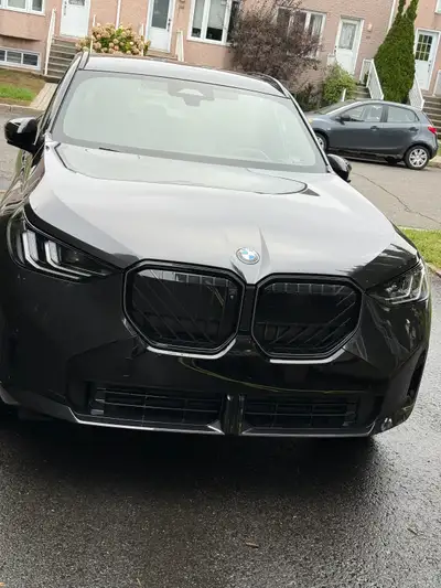 2025 BMW X3 executive driven like new 21 inch M sport mags and blue brake calipers..m sport package,...