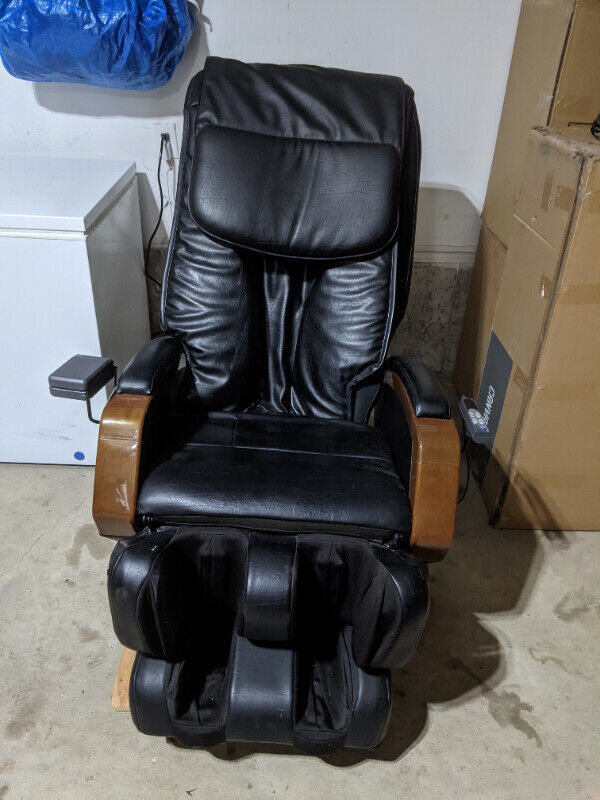 Sanyo deep tissue massage japanese chair with many modes in Chairs & Recliners in City of Toronto - Image 2