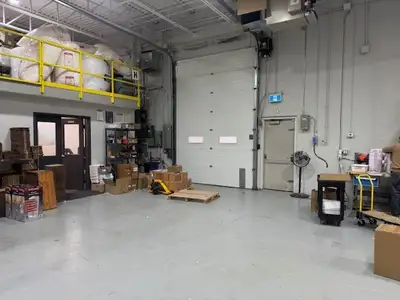 Clean & Newly Renovated Warehouse Space with t Separate Entrance- 16 feet Clear Warehouse height wit...