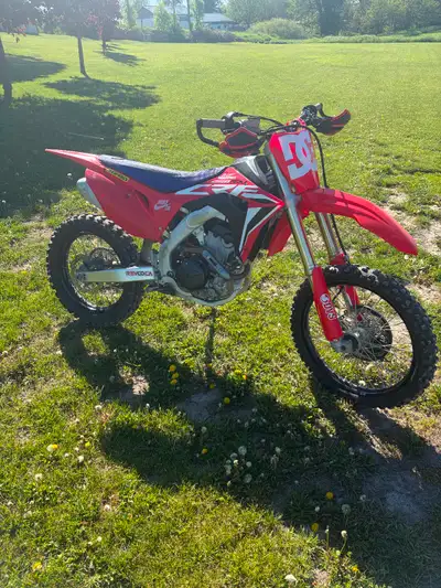 Bikes runs perfect and needs nothing. It’s got 69 hours of trail riding . No jumps or tracks. Oil ch...