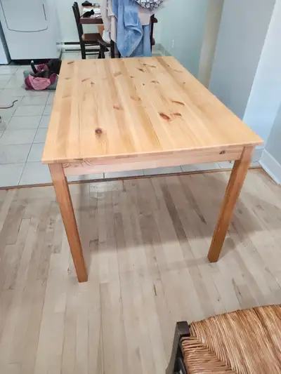 Table à manger avec 4 chaises, View more