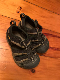 Toddler sandals 