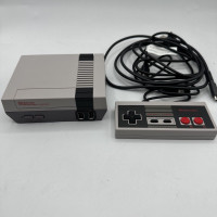 Nintendo Entertainment System: NES Classic Edition (CLV-001)