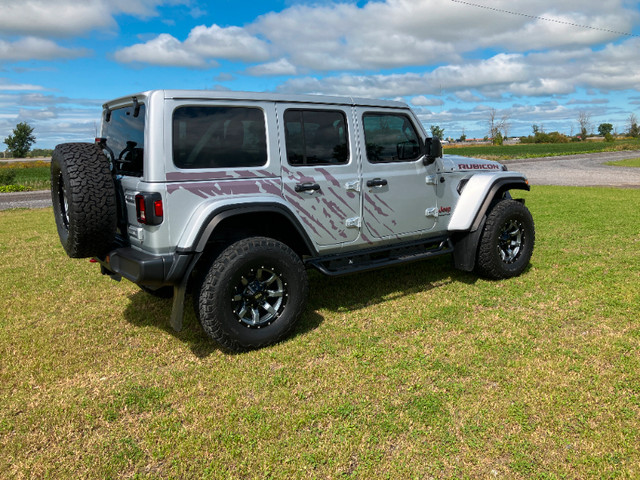2023 Jeep Wrangler Rubicon Silver in Cars & Trucks in Ottawa - Image 4