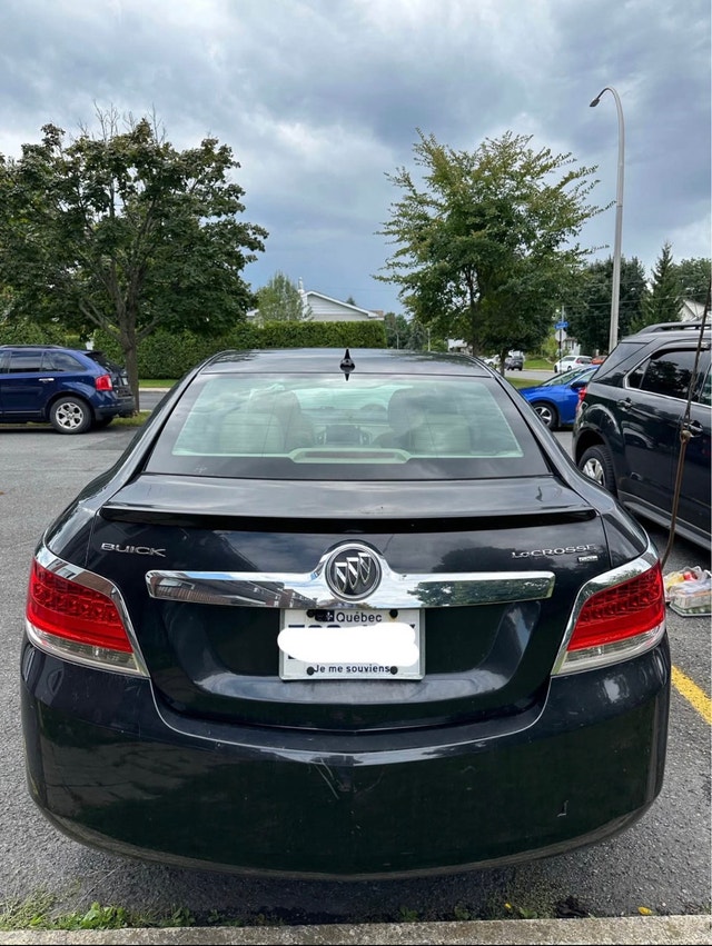 Buick LaCrosse CXL — photo 3