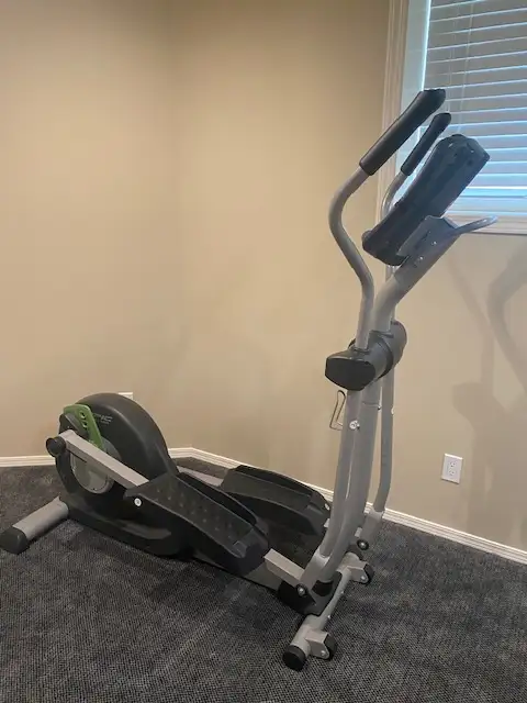 Elliptical Machine Epic 790 HR Like New w/GameFit63735874610689122