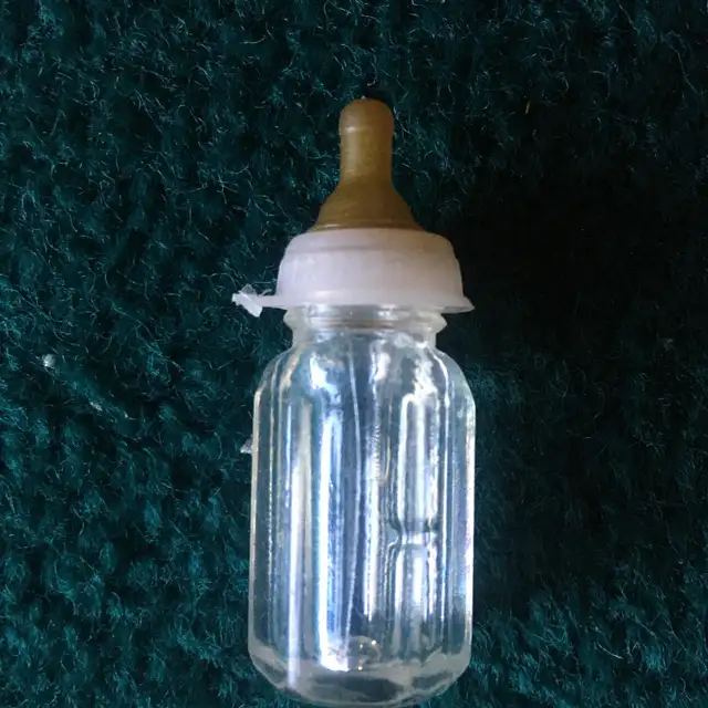Vintage Baby Items in Arts & Collectibles in Hamilton - Image 4